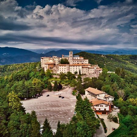 Hotel Casa Del Pellegrino - Castelmonte Екстер'єр фото